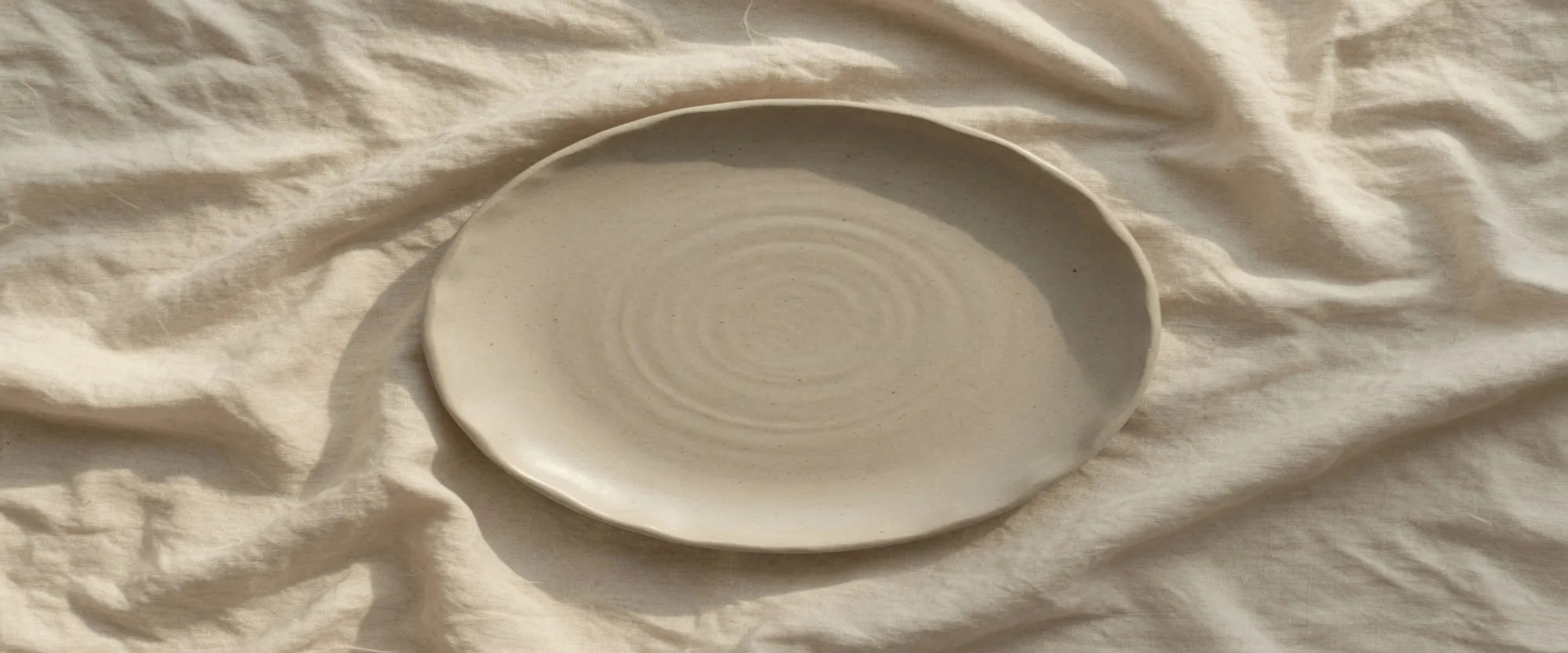 The same plate stretched to 1997 by 832, the circle now a horizontal ellipse